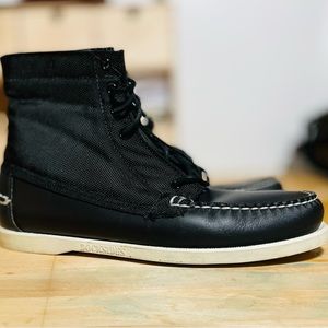 Sebago and Vane convertible Boot size 9M